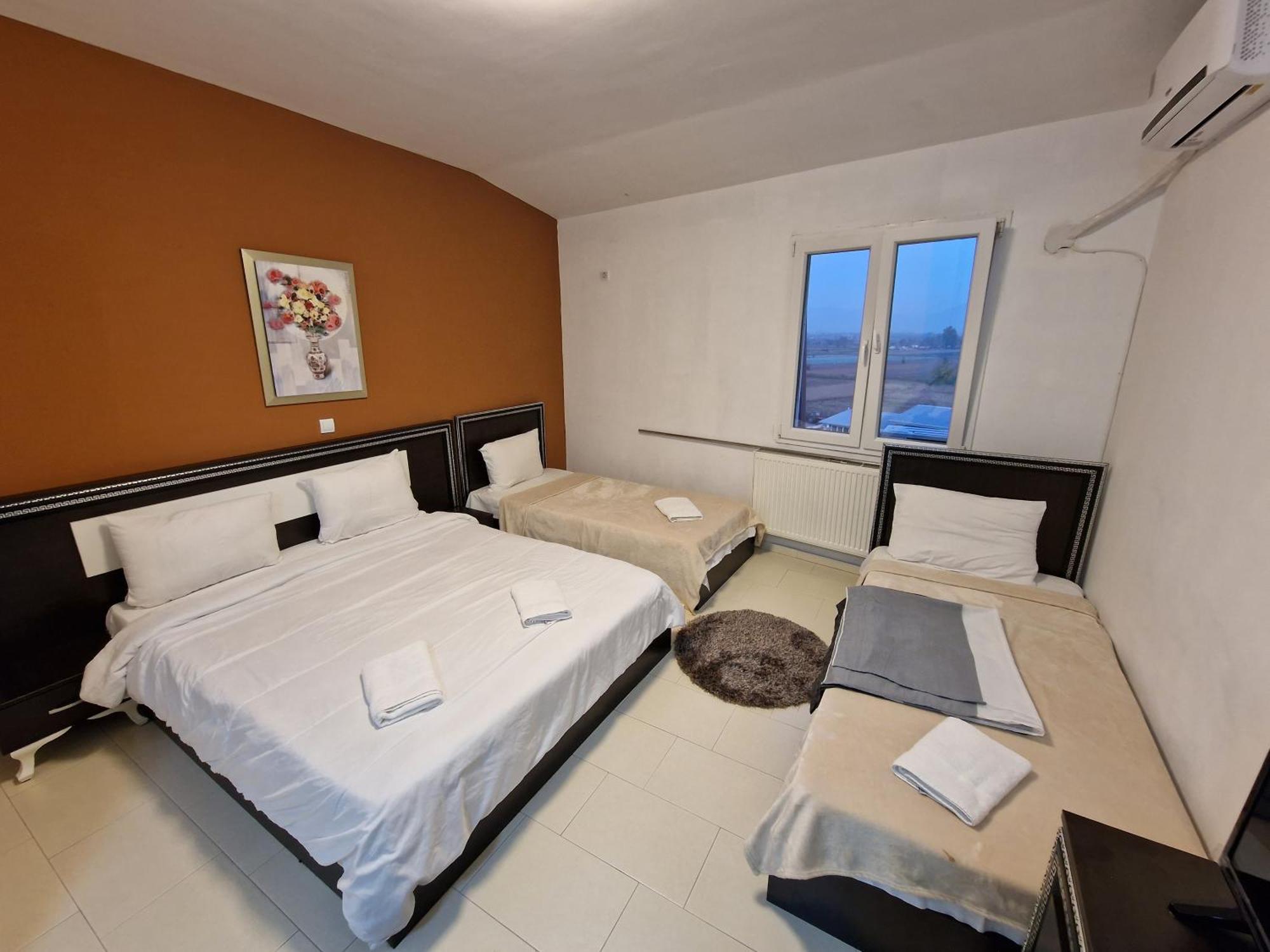 Hotel Yal Restaurant Tetovo Szoba fotó