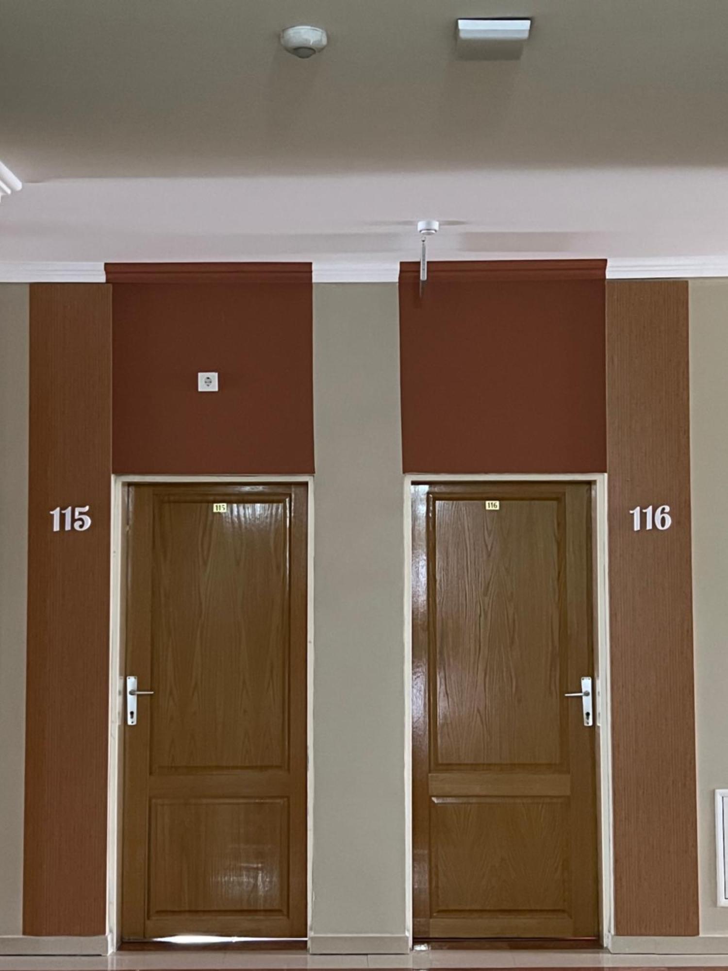 Hotel Yal Restaurant Tetovo Kültér fotó