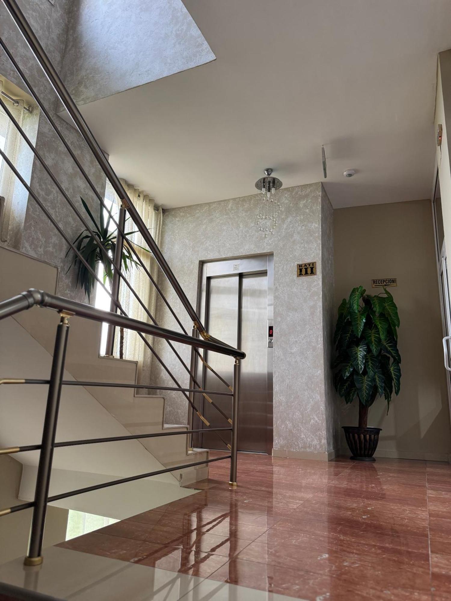 Hotel Yal Restaurant Tetovo Kültér fotó
