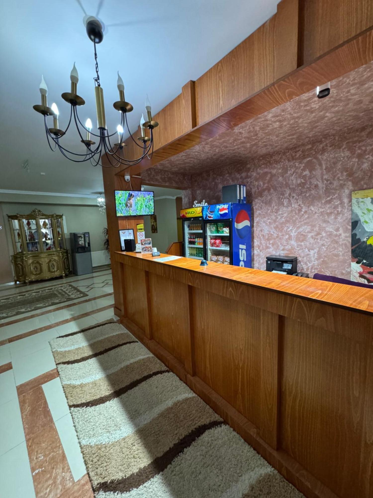 Hotel Yal Restaurant Tetovo Kültér fotó